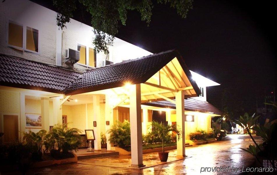 The Jayakarta Anyer Hotel Exterior photo